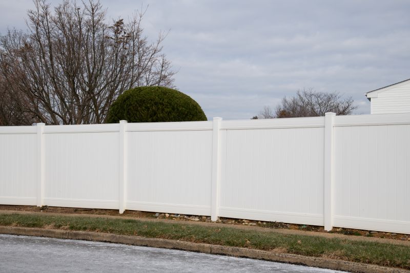 Vinyl Fence Replacement in Pearland, TX